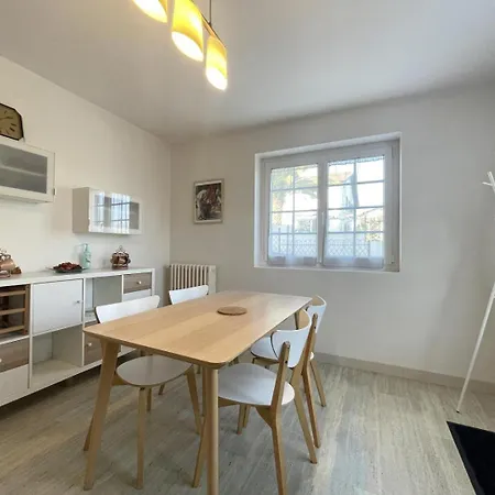 Agur Ferienhaus *